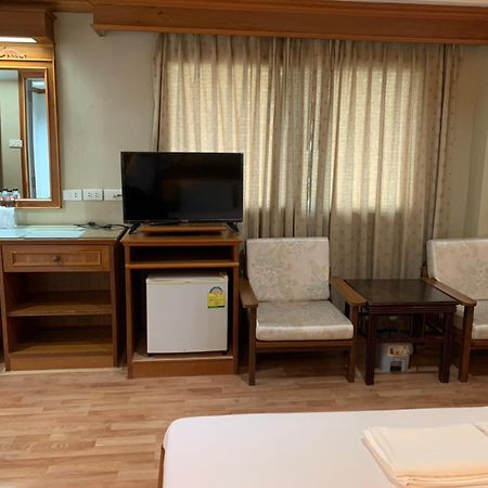 Imperial Sakon Hotel サコンナコン エクステリア 写真