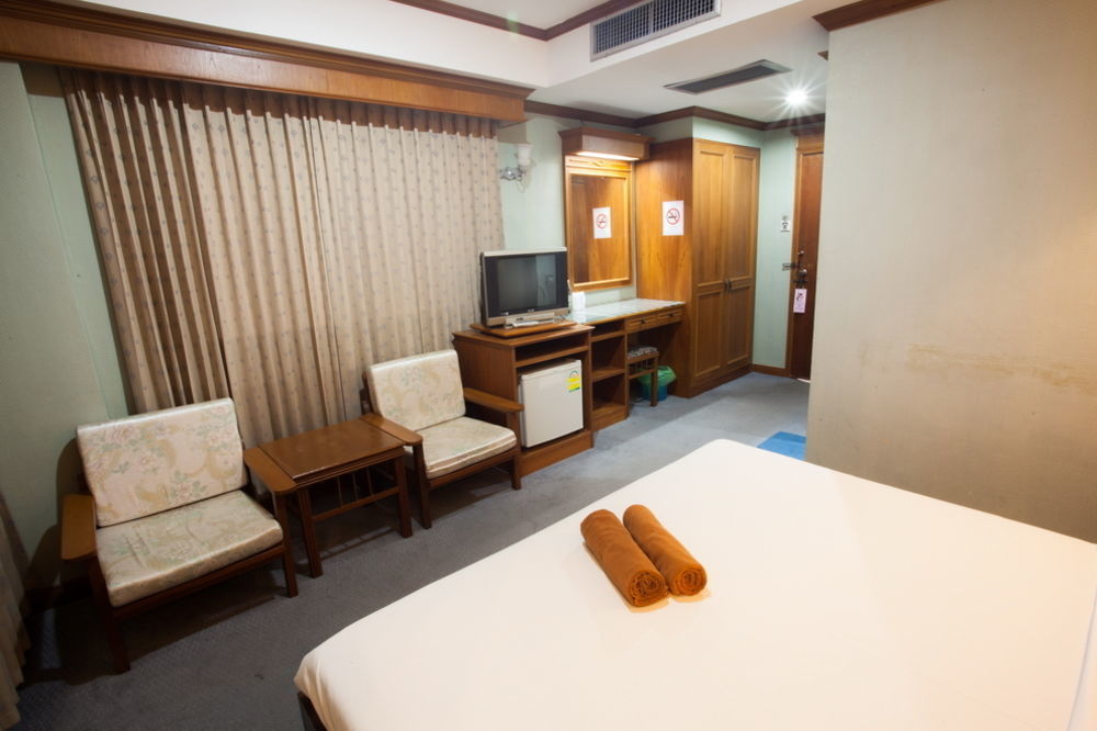 Imperial Sakon Hotel サコンナコン エクステリア 写真
